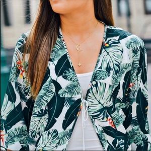 NWT Lili Claspe Rope the Moon Silver Lariat